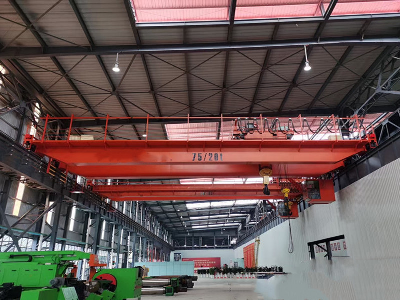 QD75噸/20噸吊鉤電動雙梁橋式起重機